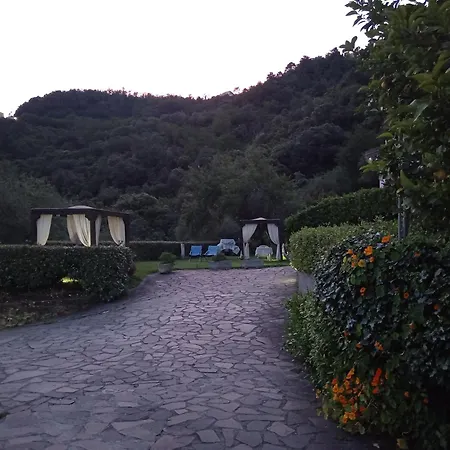 Villino Isò Alojamento de Acomodação e Pequeno-almoço La Spezia